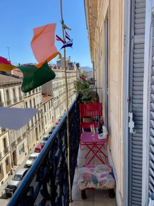 Logis Confortable - Accueillant Marseilles Buitenkant foto