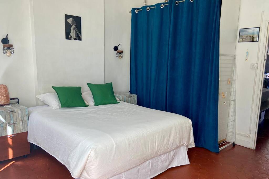 Logis Confortable - Accueillant Marseilles Buitenkant foto