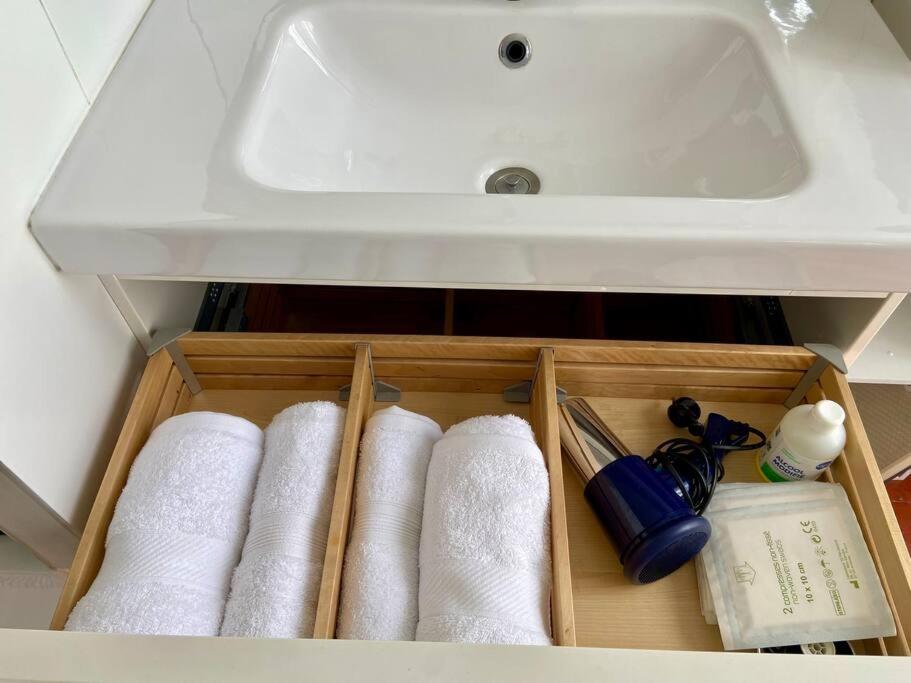 Logis Confortable - Accueillant Marseilles Buitenkant foto